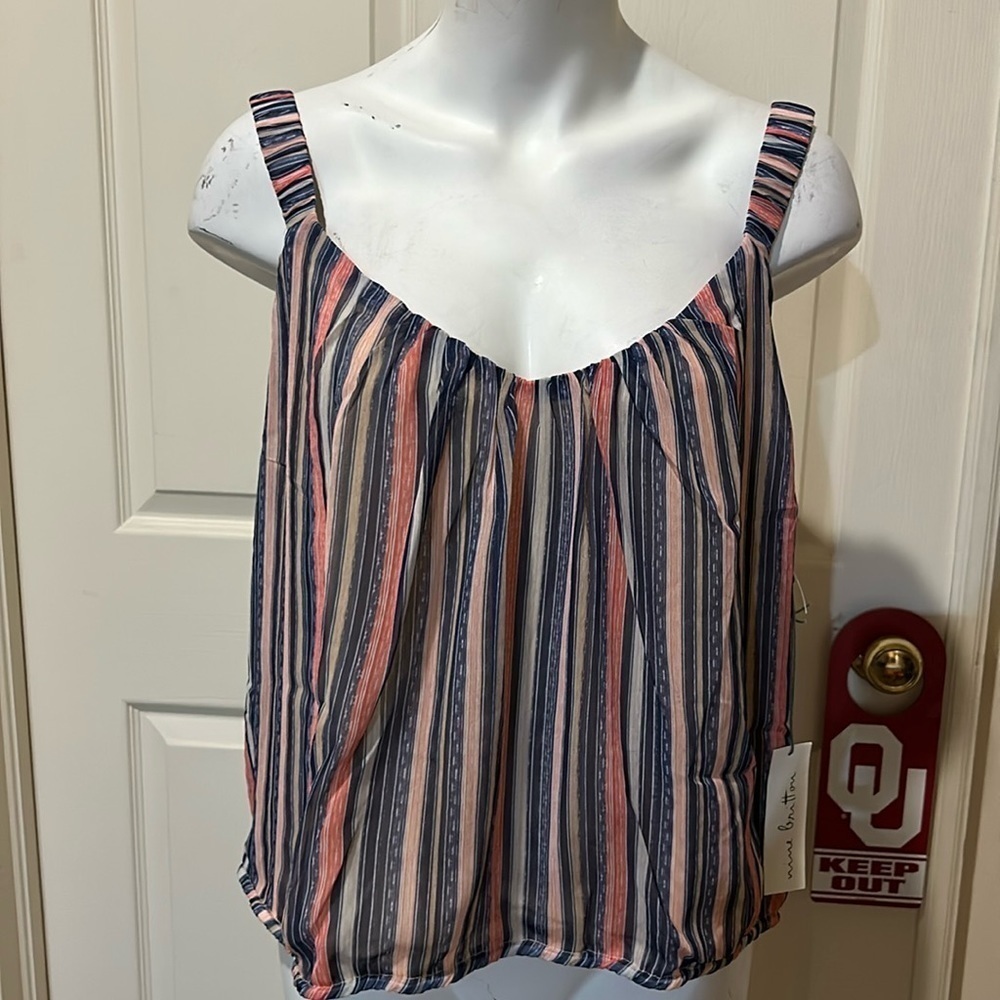 Nine Britton tank Blouse. NWT. XL